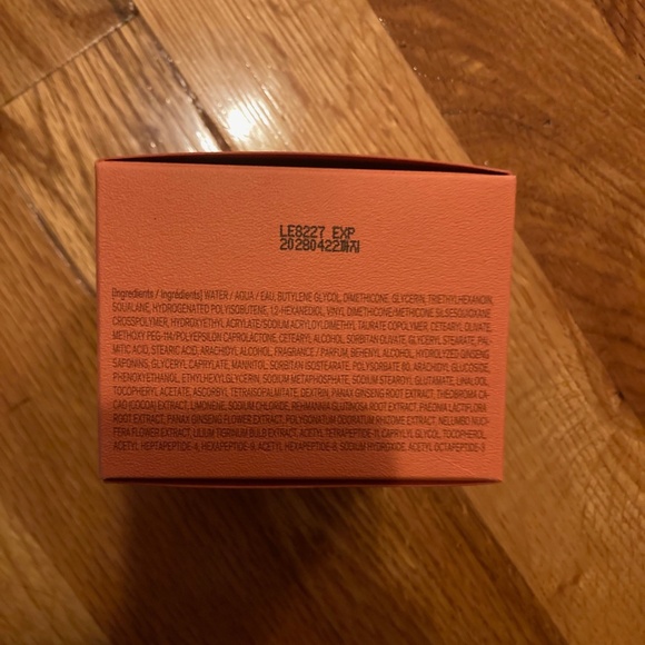 Sulwhasoo Concentrated Ginseng Rejuvenating Cream (50 ml/1.69 fl oz) - Picture 2 of 4